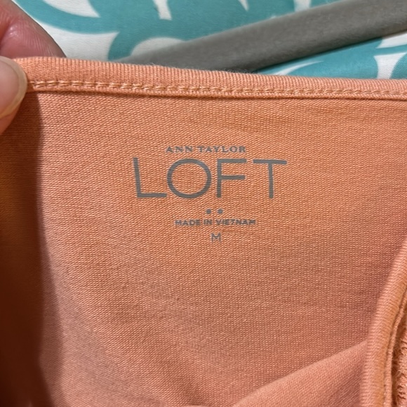 LOFT size M salmon cardigan and tank top - Picture 6 of 7